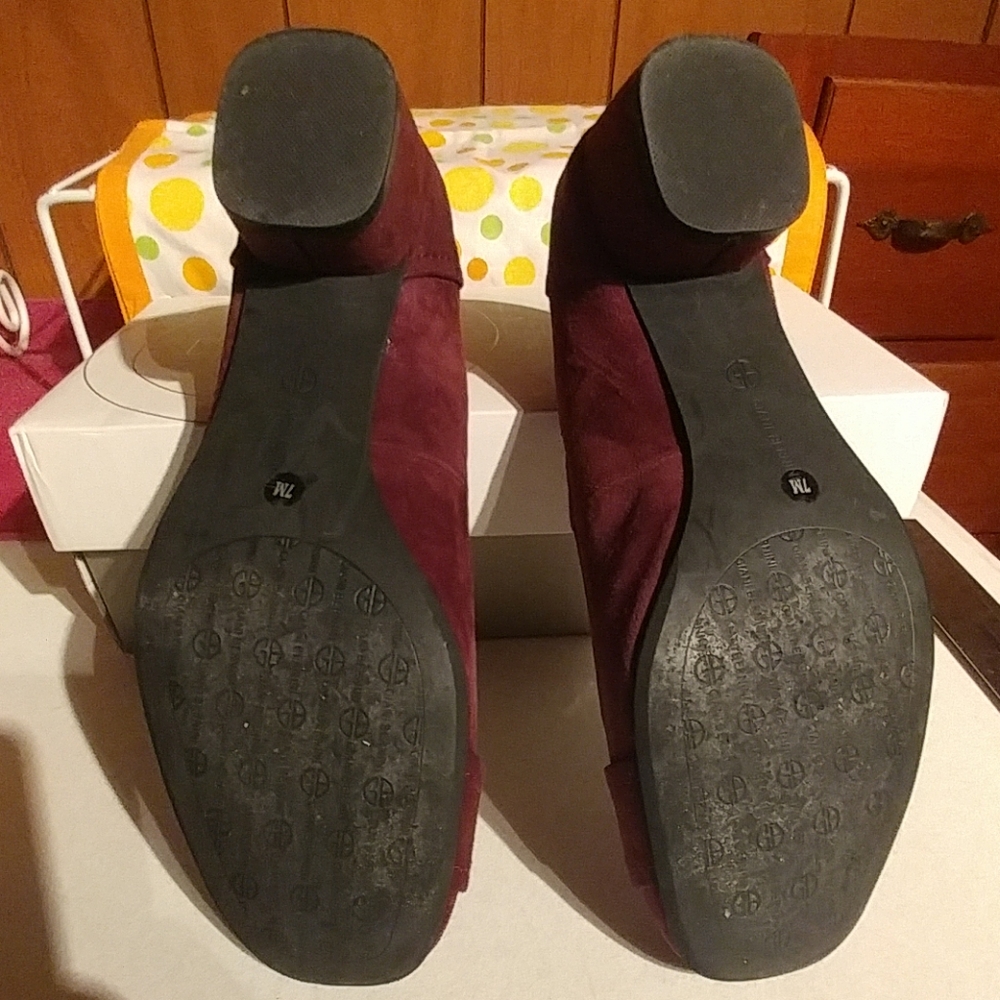 Giani Bernini low chunk heel plum burgundy EUC - Picture 5 of 7
